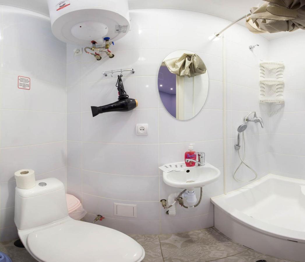 Studio Near Metro Yaroslava Mudroho, Universytet - Mykoly Khvylovoho Str 5-3 카리프 외부 사진