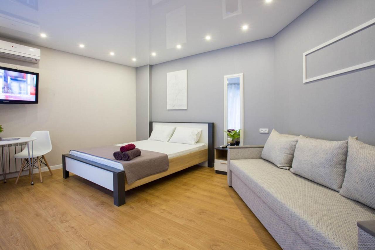Studio Near Metro Yaroslava Mudroho, Universytet - Mykoly Khvylovoho Str 5-3 카리프 외부 사진
